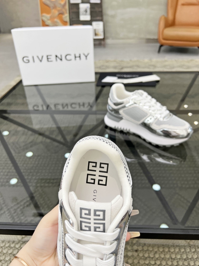 Givenchy Sneakers